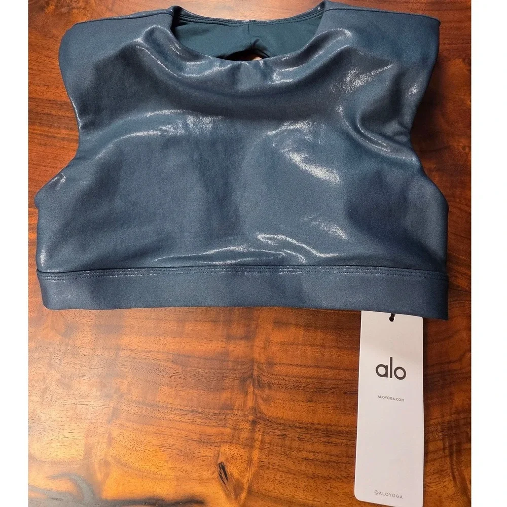 Alo Yoga Super Shine Flash Bra Emerald Green Metallic Shoulder Pads Streetwear